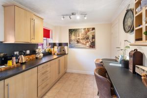 Kitchen- click for photo gallery